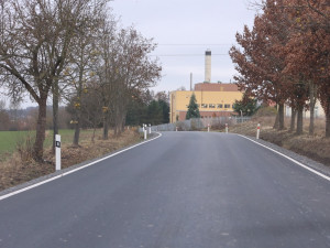 Dlouho zanedbávaný úsek silnice mezi Dobřany a Dnešicemi prošel opravou za 34 milionů korun