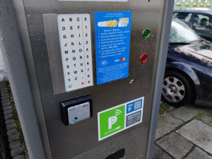 Plzeň rozšíří zónu placeného stání k nádraží Jižní Předměstí a k Centrálnímu autobusovému nádraží