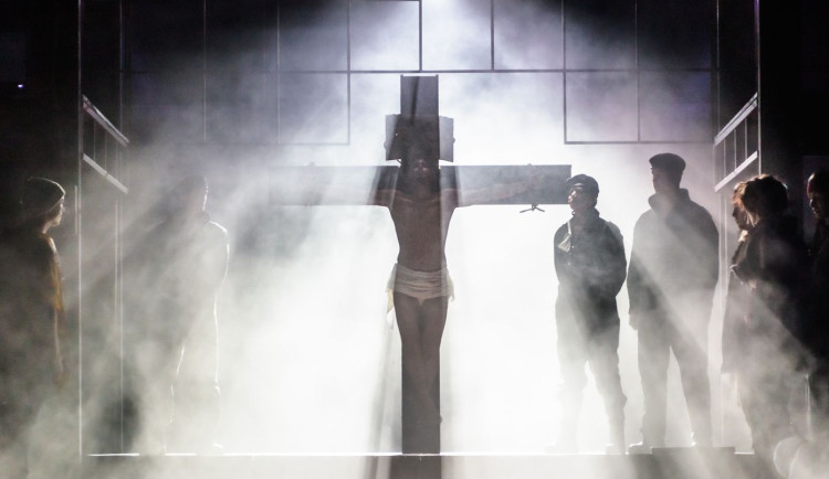 Legendární muzikál Jesus Christ Superstar uvede v premiéře Divadlo J. K. Tyla. Vstupenky mizely závratnou rychlostí