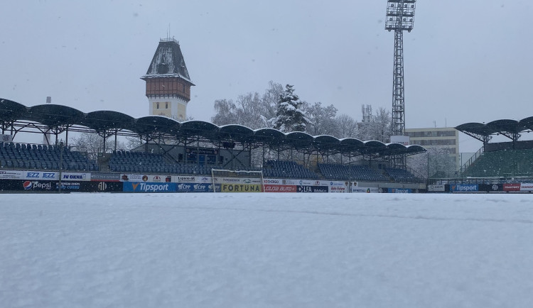 Sněhová kalamita odkládá zápas Dynama s Hradcem Králové