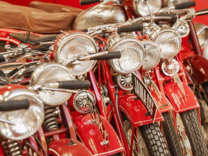 Nové muzeum Depo Moto Art se poprvé otevře pro veřejnost. Představí limuzíny prezidentů i další skvosty