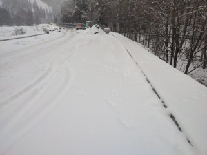 Kvůli sněžení a mrazům přerušili dělníci práce na mostech na hlavním tahu mezi Plzní a Karlovými Vary