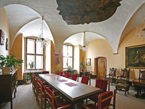 Plzeňská radnice se stala národní kulturní památkou, na seznam se dostala i Křižíkova tramvaj z roku 1899