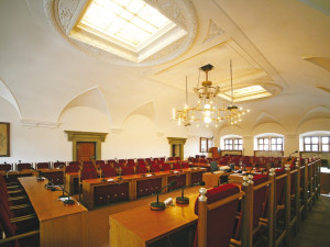 Plzeňská radnice se stala národní kulturní památkou, na seznam se dostala i Křižíkova tramvaj z roku 1899