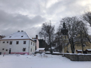 Bývalá fara v šumavském Srní se proměňuje v Dům Karla Klostermanna, od jeho úmrtí uplynulo letos 100 let