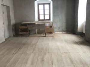 Bývalá barokní fara v šumavském Srní se proměňuje v Dům Karla Klostermana, od jeho úmrtí uplynulo letos 100 let