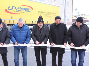 Řidičům se otevřel průtah Kolincem na Klatovsku za 155 milionů, zrychlí cestu na Sušicko