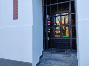 Zavřené už je nechvalně proslulé bistro s kebabem, které jeho majitel vyzdobil protižidovskými nápisy