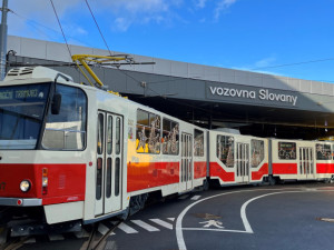 Náhradní vánoční tramvaj