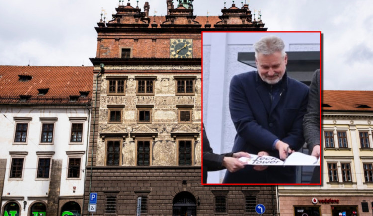 Do výběrového řízení na uvolněný post nejmocnějšího úředníka plzeňského magistrátu nebudou politici vstupovat