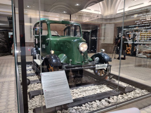 Cestujícím v Plzni se po tříleté rekonstrukci naplno otevře secesní budova hlavního vlakového nádraží