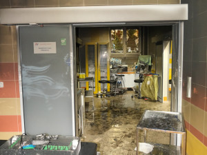 Požár ve fakultní nemocnici způsobil škodu za 18 milionů. Žárem a kouřem se zničily drahé přístroje a nástroje