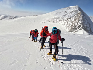 Opět to dokázala, česká zubařka zdolala nejvyšší horu Antarktidy a dobyla Jižní pól. Chce získat Korunu planety
