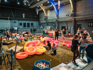 Festival pro rodiny s dětmi se vrací do Plzně, nabídne obří hernu i workshopy