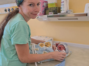 Pro těhotné a ženy v šestinedělí zavedla nemocnice zdarma novou návštěvní službu v domácím prostředí