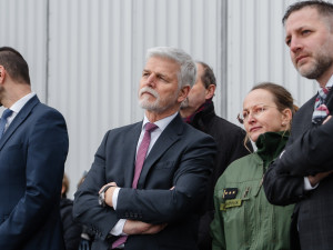 Prezident Petr Pavel navštívil armádní letecké záchranáře v Líních, foto: hrad.cz