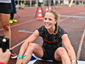 Překážkové závody jsou výzva i zábava, říká úspěšná elitní závodnice Klára Lokajíčková