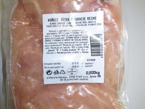 Obchod prodával smradlavé kuřecí řízky, inspekce ale neodhalila, že by byly nevhodně skladované nebo prošlé