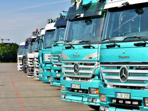 Kamionoví dopravci chtějí odložit plošný zákaz parkování v Plzni, chybí podle nich odstavná parkoviště