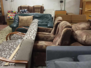 Deset tun nábytku za tři měsíce. Nábytková banka pomáhá nízkopříjmovým domácnostem