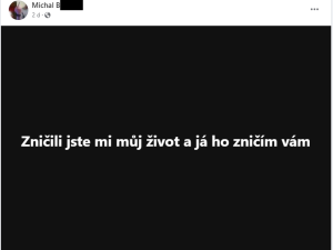 VIDEO: Muž, který vyhrožoval střelbou do lidí, měl doma ruční protitankový granátomet