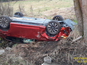 Nehoda tohoto osobního vozidla měla tragické následky