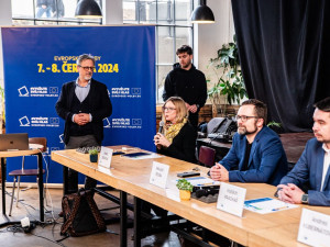 Komunitní sdílení elektrické energie je cestou k úsporám. V Česku přibývá zájemců, kteří se chtějí zapojit