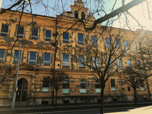 Z opuštěné budovy bývalé konzervatoře se po rekonstrukci za 126 milionů stane radnice MO Plzeň 4