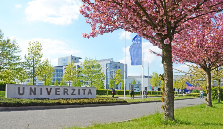 Západočeská univerzita chce přilákat studenty na nové obory zaměřené na umělou inteligenci a moderní energetiky