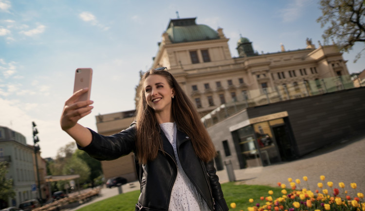 Svůj mobilní fotopoint pro turisty i místní chce mít město Plzeň. Teď vypsalo soutěž na jeho návrh
