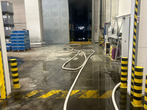 Škodu za 10 milionů korun způsobil požár ve firmě na výrobu plastových dílů do aut