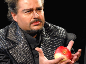 Zemřel světově uznávaný barytonista Dalibor Tolaš, bylo mu 63 let