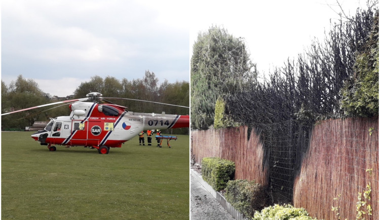 Senior utrpěl ošklivé popáleniny v obličeji, pálil na zahradě túje