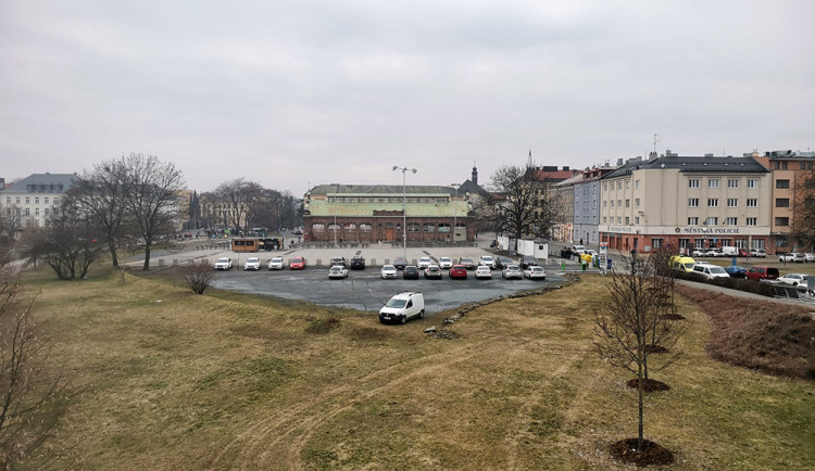 Nové uspořádání, freestyle park i přístup k řece. Olomouc navrhuje úpravu zanedbaného areálu tržnice