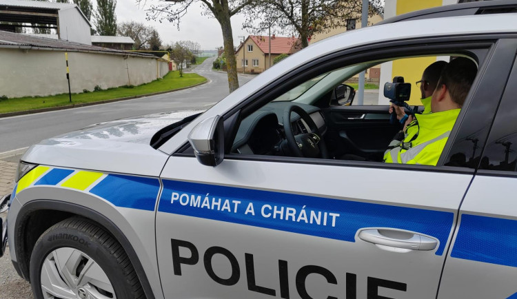 Příliš mnoho mrtvých na silnicích přimělo policisty k dalším dopravním akcím zaměřeným na rychlost