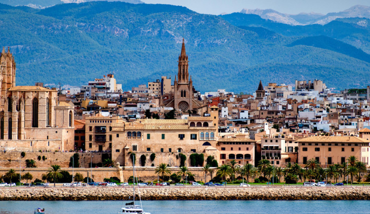 size4-17144144450005-139-hledate-dokonalou-letni-dovolenou-tahle-mista-byste-letos-urcite-nemeli-minout