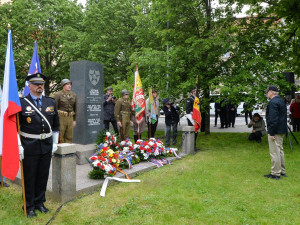Státy NATO musí držet spolu co nejvíce, apelují potomci veteránů a osvoboditelů Plzně