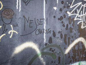 Policie definitivně zapečetila problémové garáže, kde živořili bezdomovci