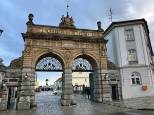 Díky cizincům během zimy přenocovalo v Plzeňském kraji o 1,6 procenta více turistů než loni