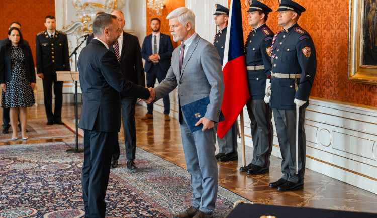 Prezident Petr Pavel jmenoval ministrem pro vědu poslance Marka Ženíška (TOP 09) z Plzně