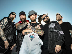 Metalfest láká na americké Five Finger Death Punch a další velká jména, zasoutěžte si s Drbnou o vstupenky