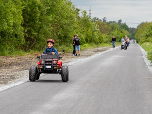 Cyklistům se otevřela unikátní stezka na bývalé železniční trati, dříve tam jezdily rychlíky