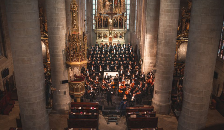Plzeňská filharmonie odehraje více koncertů, posluchači se mohou těšit vystoupení v katedrále i synagoze