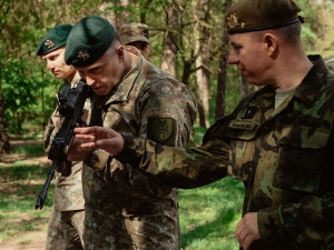 mjr. Buldra a velitel Iron Wolf BDE - plk. Aurelijus Motiejúnas