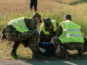 Odsun raněného vojáka - výcvik