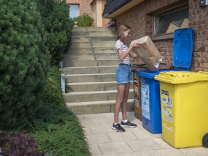 Obaly už recyklují tři čtvrtiny Čechů. Nejvíc se jim to daří s papírem