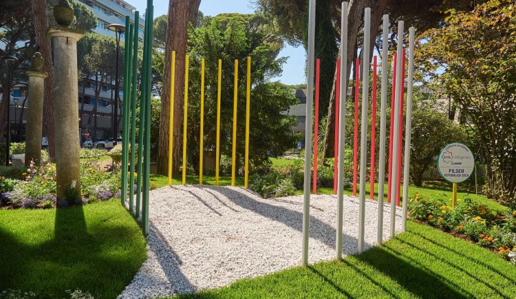 Květinová instalace plzeňských zahradníků zdobí italské přímořské letovisko Cervia