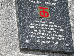 Oblíbený šumavský turistický cíl se stane už potřetí dějištěm Dne svobody na Zhůří. Připomene bitvu z konce války i vylodění