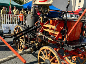 Na jednom místě se potkaly unikátní parní stříkačky z přelomu 19. a 20. století. Ze setkání je zápas do knihy rekordů