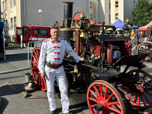 Na jednom místě se potkaly unikátní parní stříkačky z přelomu 19. a 20. století. Ze setkání je zápas do knihy rekordů